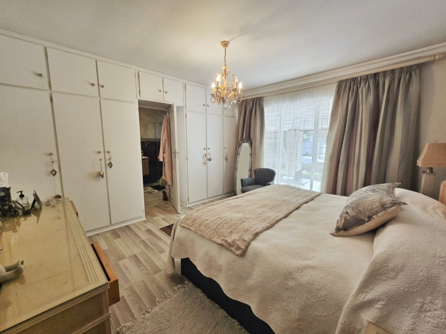 4 Bedroom Property for Sale in Wilderness Central Western Cape